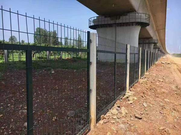 铁路护栏网